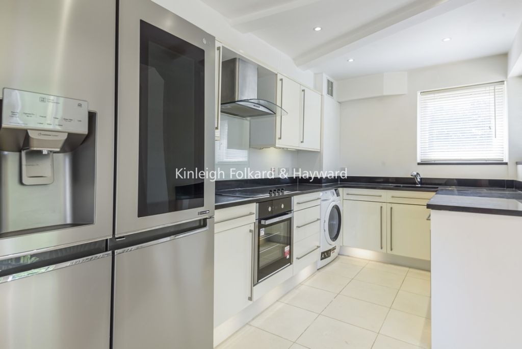 Property photo 2 of 8 1B57F8Ea-573B-4376-9