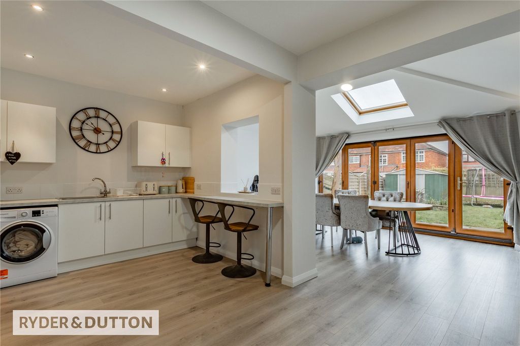 Property photo 3 of 22 Picture No. 02