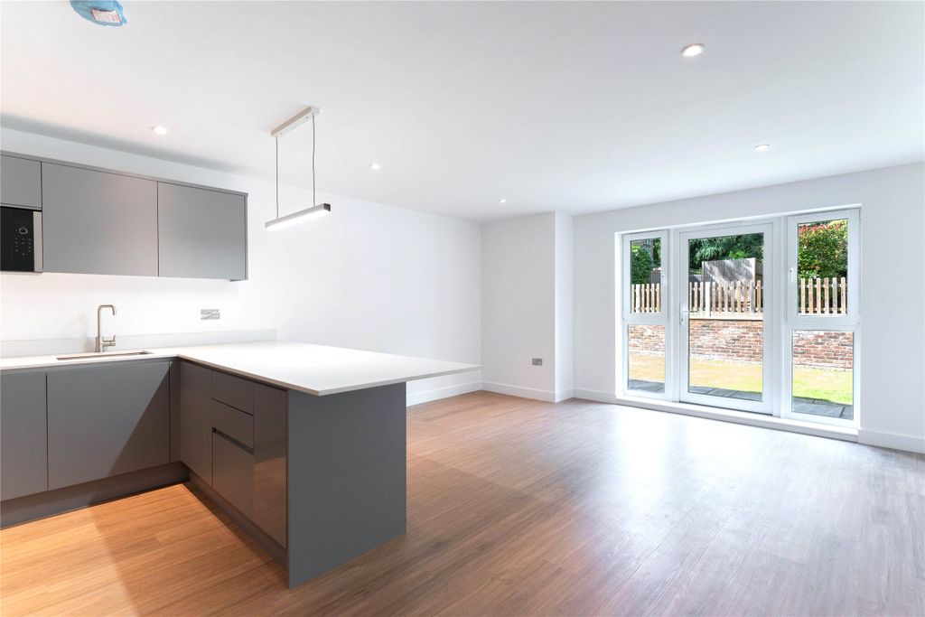Property photo 2 of 13 Picture No. 06