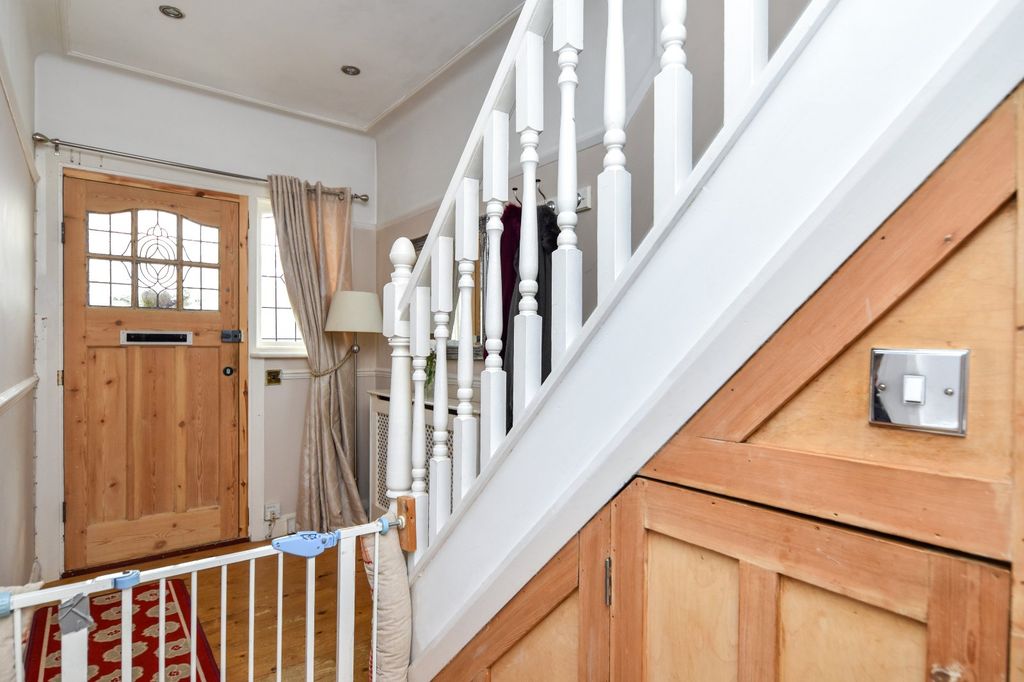 Property photo 3 of 41 Picture No. 27
