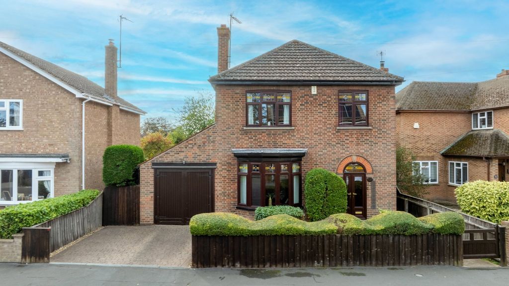 Property photo 1 of 56