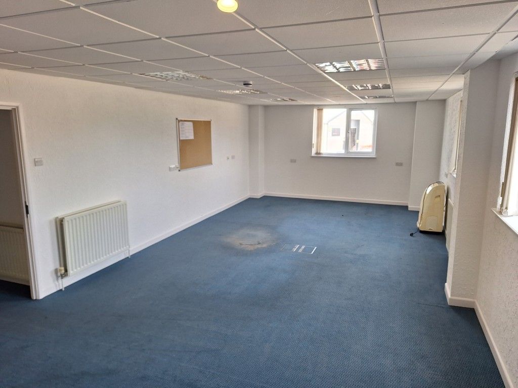 Property photo 2 of 3