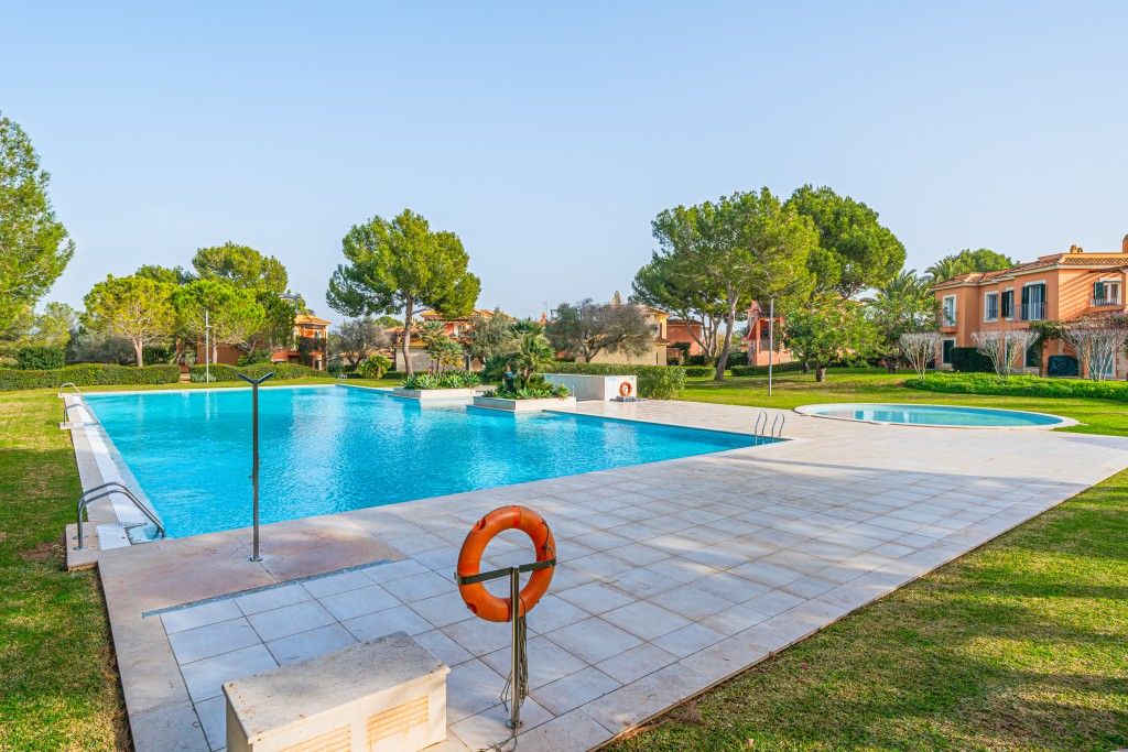 Property photo 1 of 14 Pool