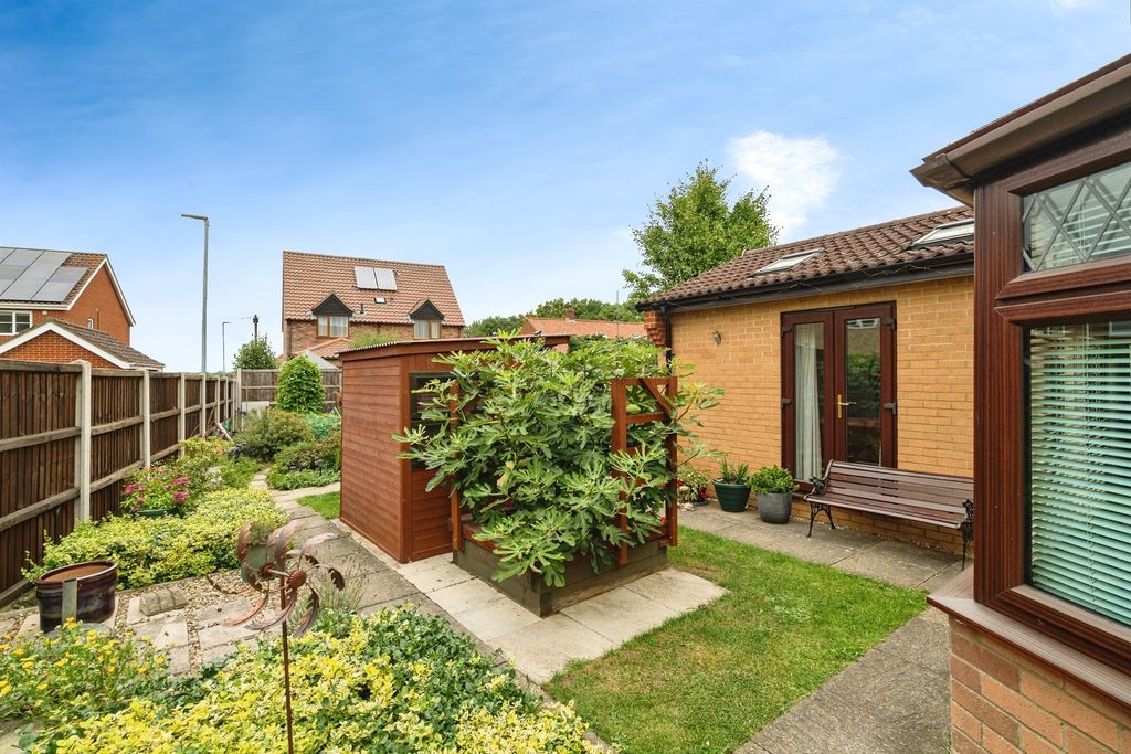 Property photo 3 of 17