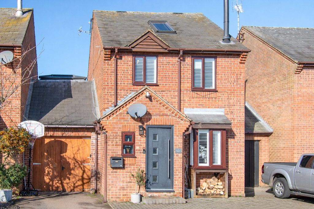 Property photo 1 of 20 Picture No. 25