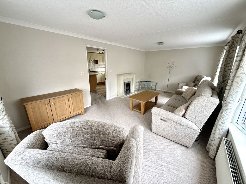 Property photo 3 of 12 Img_1974