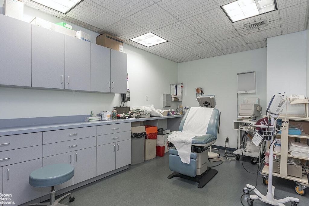 Property photo 3 of 7 <Alttext/>