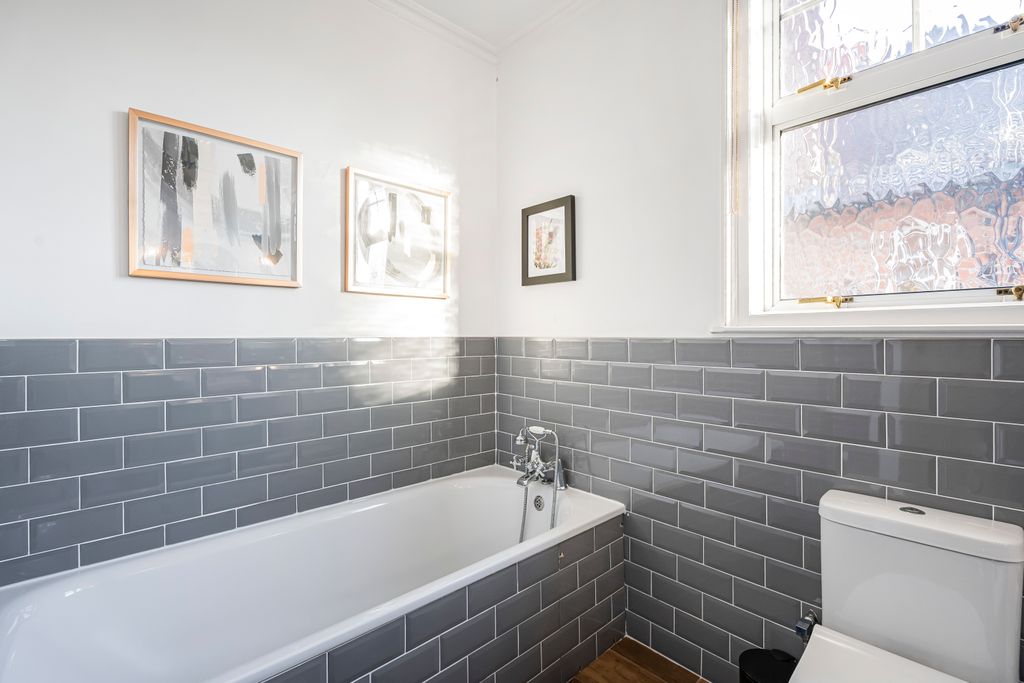 Additional image 25 of 5 bed semi-detached house for saleDryden Road, Enfield EN1