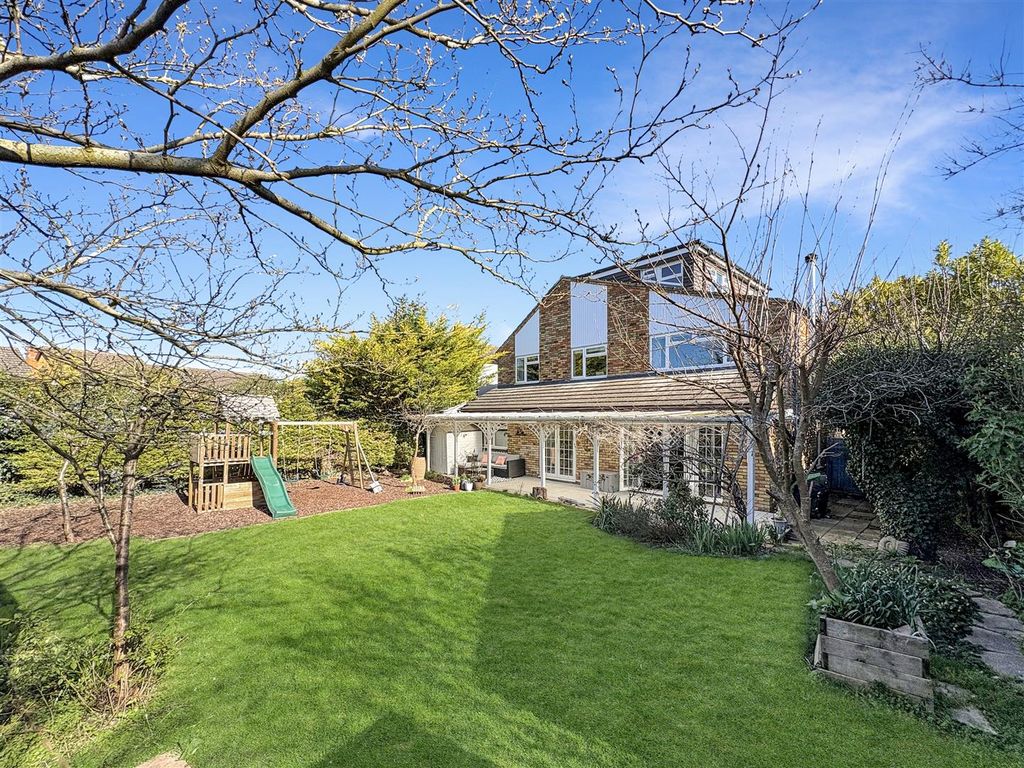 Property photo 1 of 21 Fa2F92B0146A66952E38A169E740254758Cce36c.Jpg