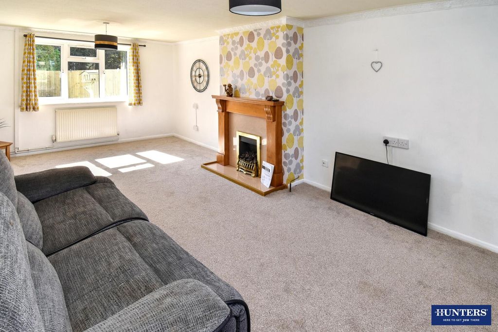 Property photo 2 of 13 Living Room