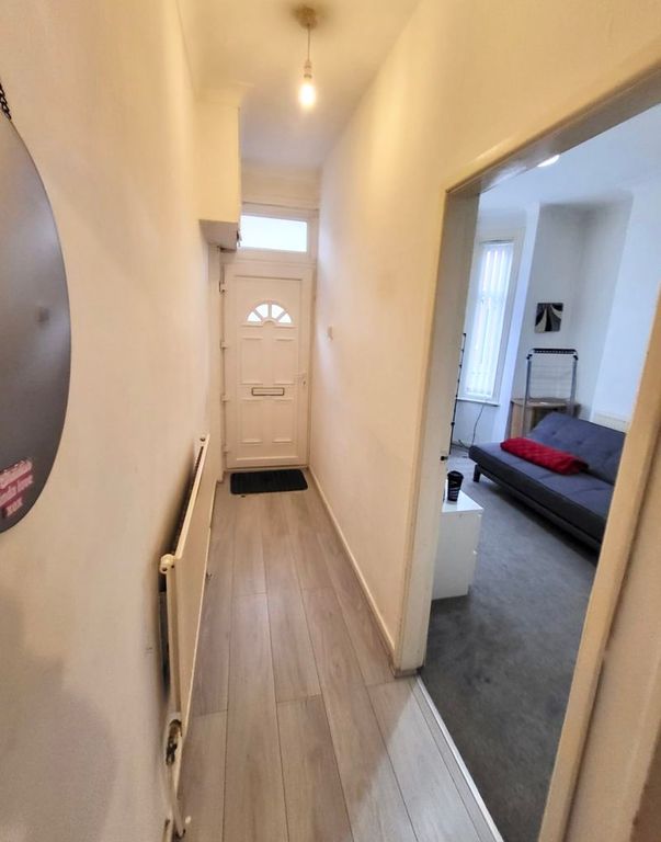 Property photo 3 of 6 Photo 1