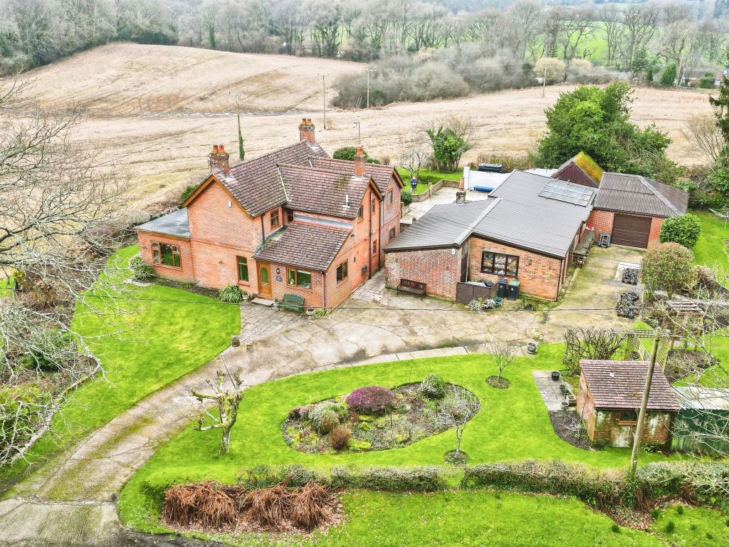 Property photo 2 of 34