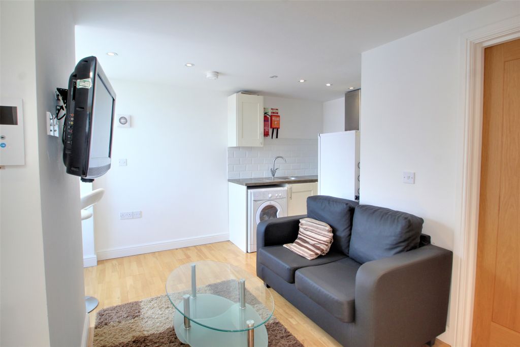 Property photo 2 of 7