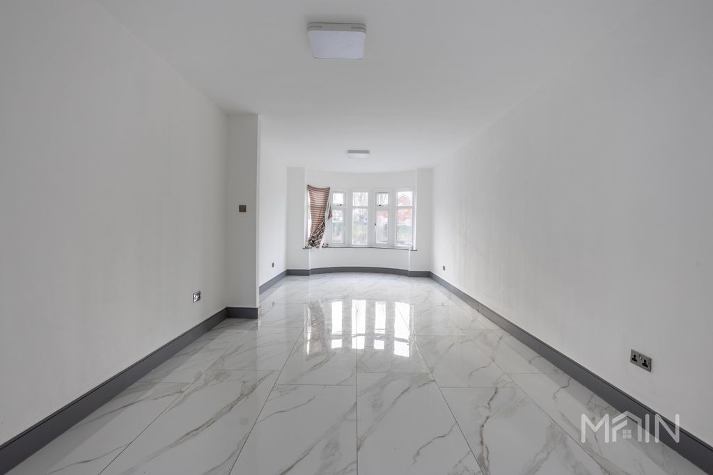 Additional image 4 of 6 bed semi-detached house for saleLeicester Road, Wigston LE18