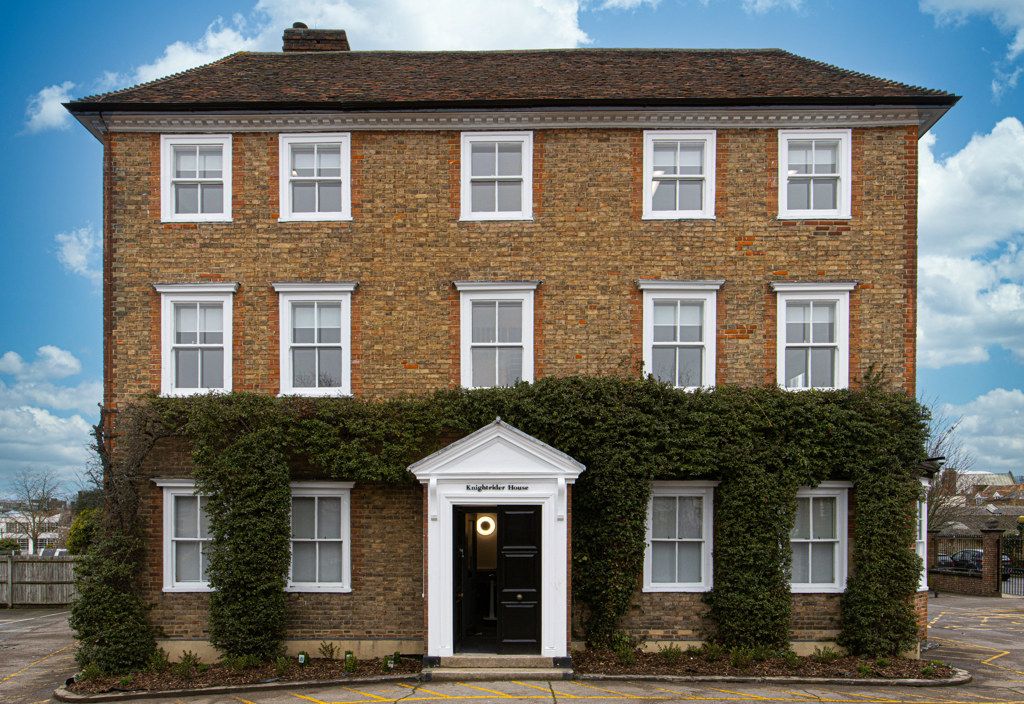 Property photo 1 of 10 Photo 9