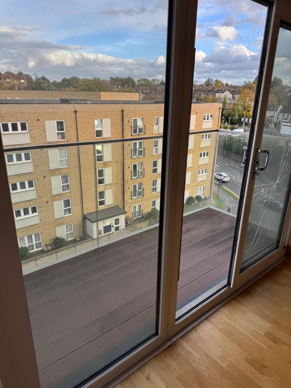 Property photo 3 of 9