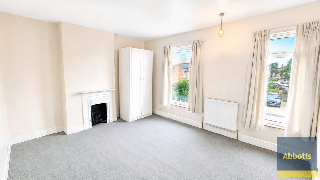 Property photo 3 of 7