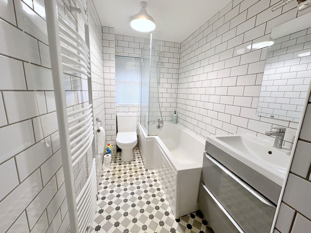 Property photo 3 of 14 Oyster Tank Road