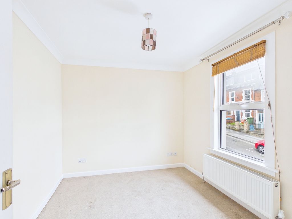 Property photo 3 of 6 Cam01338G0-Pr0169-Still002