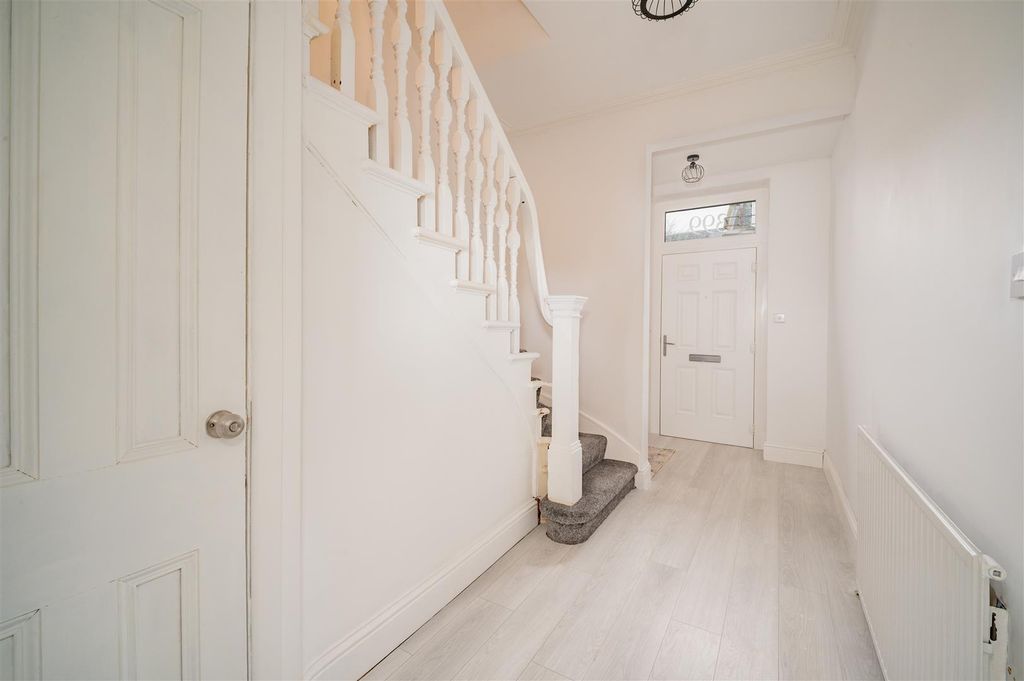 Property photo 3 of 15 399 Strathmartine Road Dundee-10.Jpg