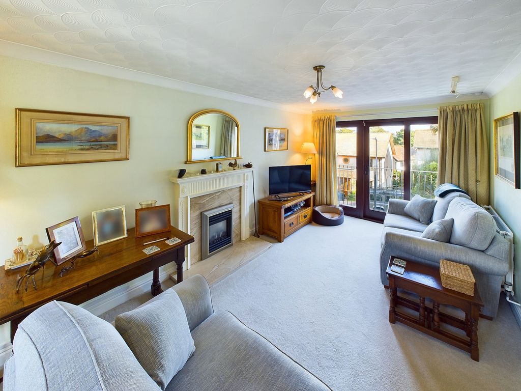 Property photo 3 of 19 Gallery