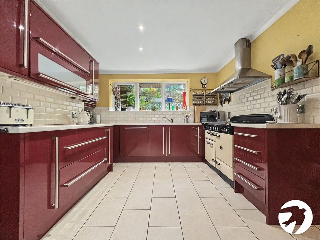 Property photo 2 of 22 Kitchen