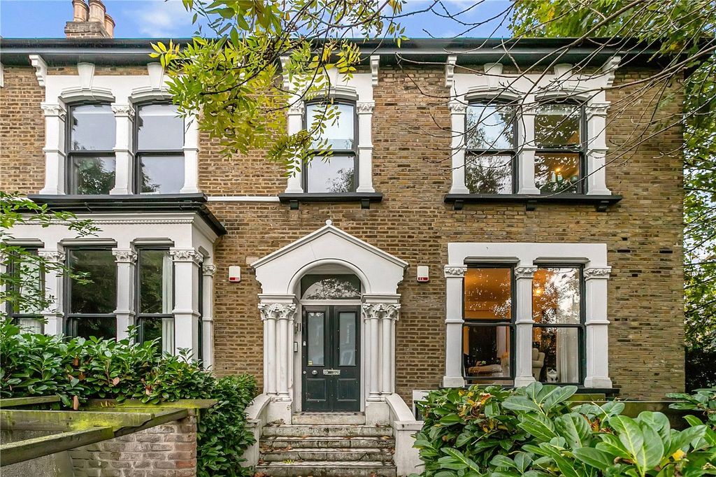 Property photo 1 of 5 Picture No. 12