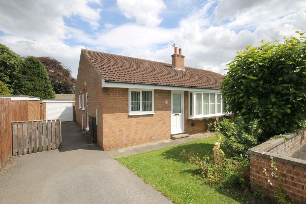 Property photo 1 of 10 Outside