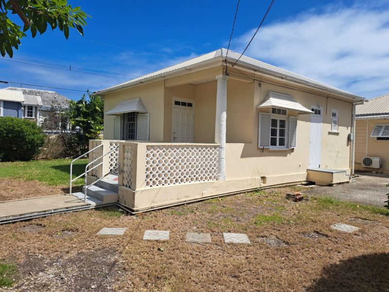 Property photo 1 of 21