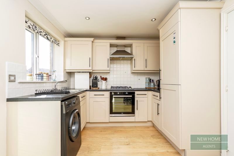 Property photo 2 of 17 Photo 11