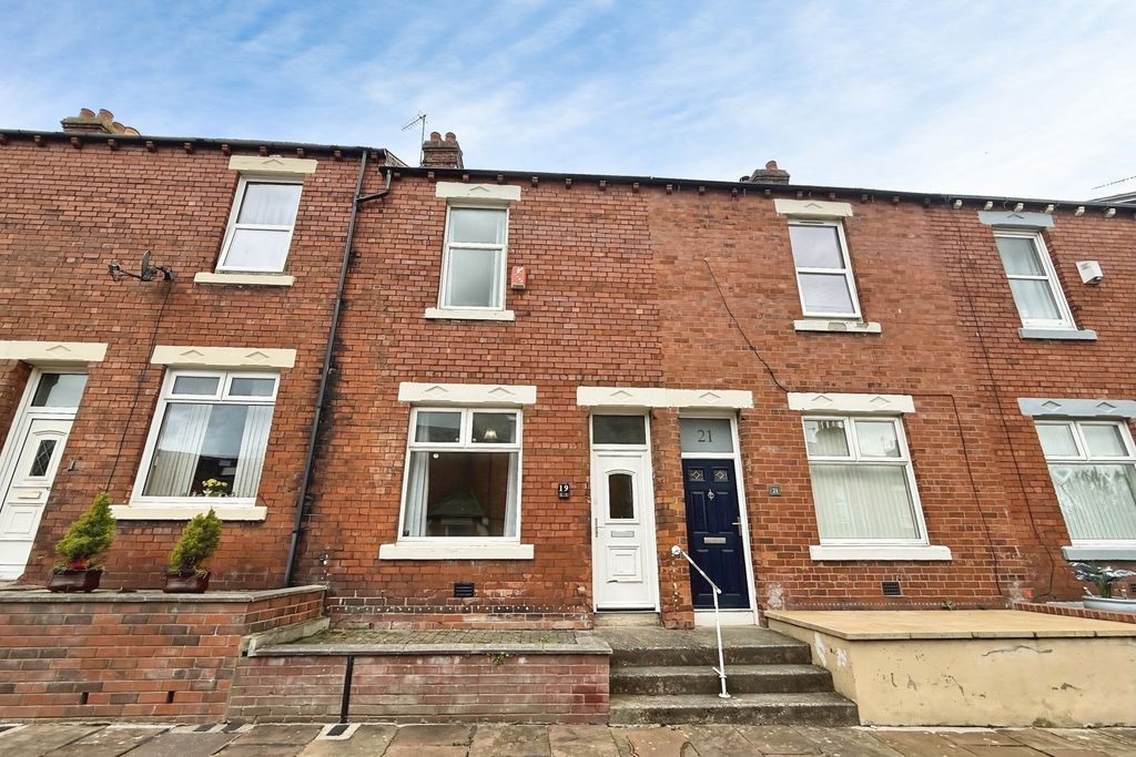 Property photo 1 of 14 External