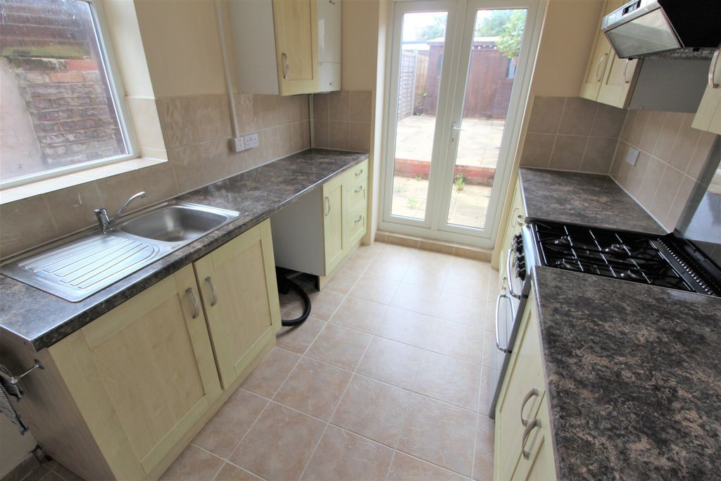 Property photo 2 of 24