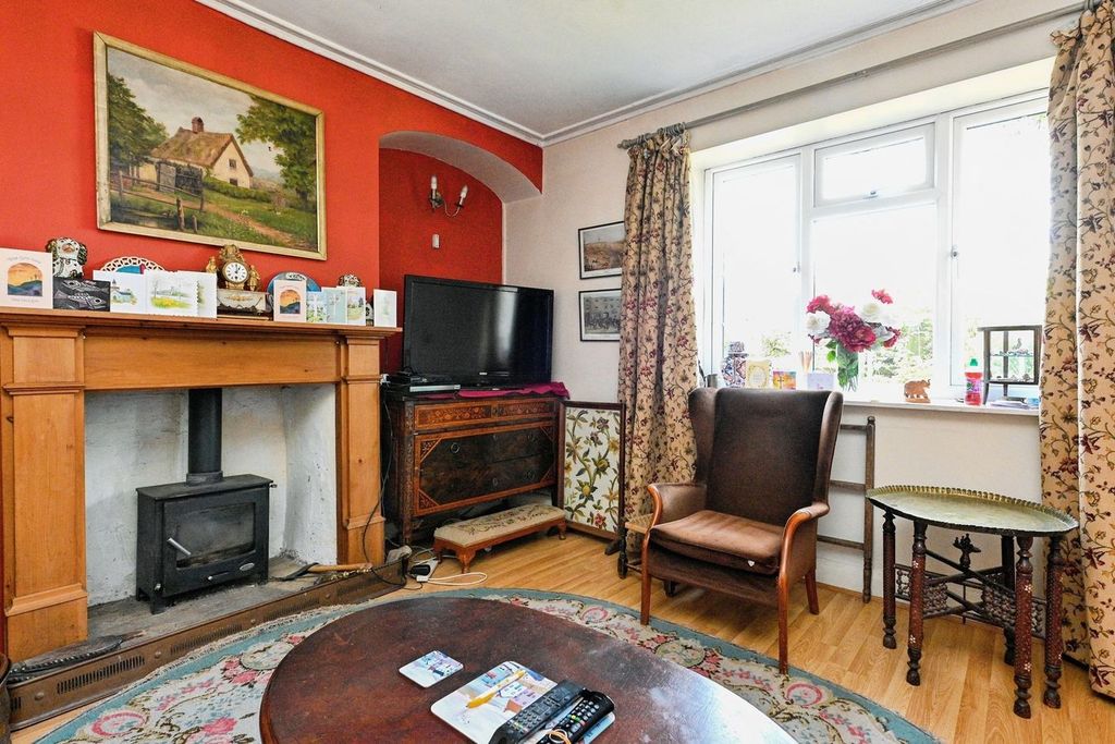 Property photo 3 of 41