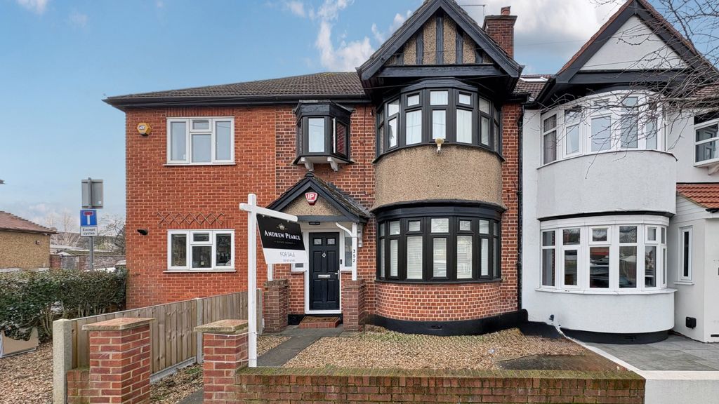 Property photo 1 of 15 4815912