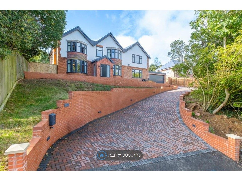 Property photo 3 of 34