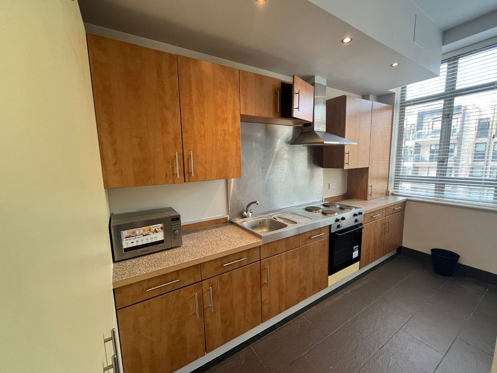 Property photo 2 of 11 1701644