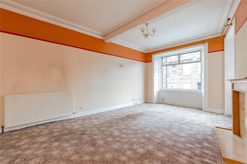 Property photo 3 of 16 Queen Charlotte St 4