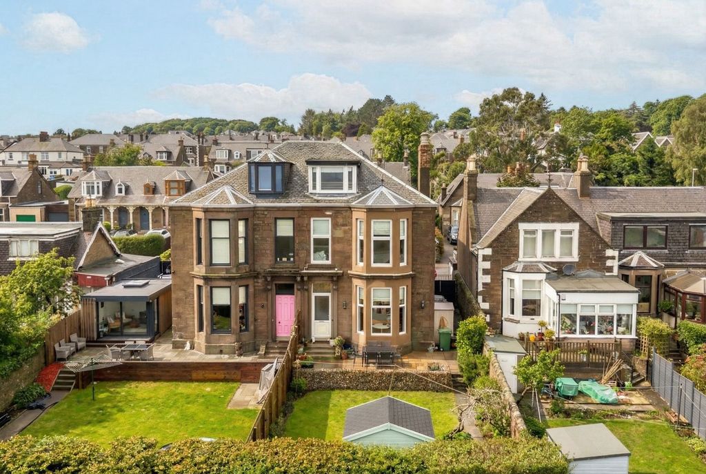 Property photo 1 of 23