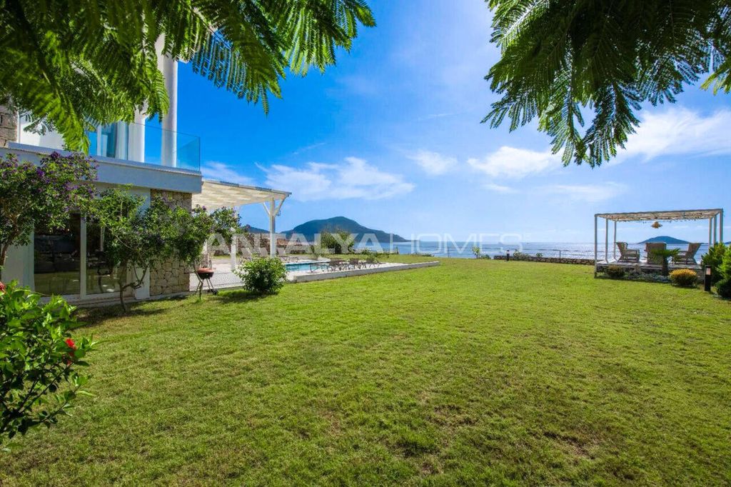 Property photo 2 of 36