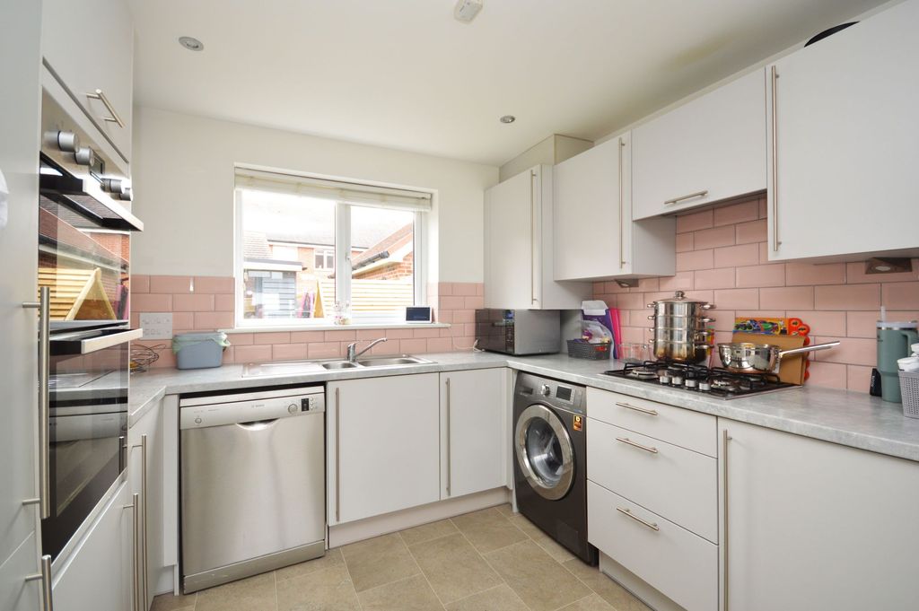 Property photo 2 of 18