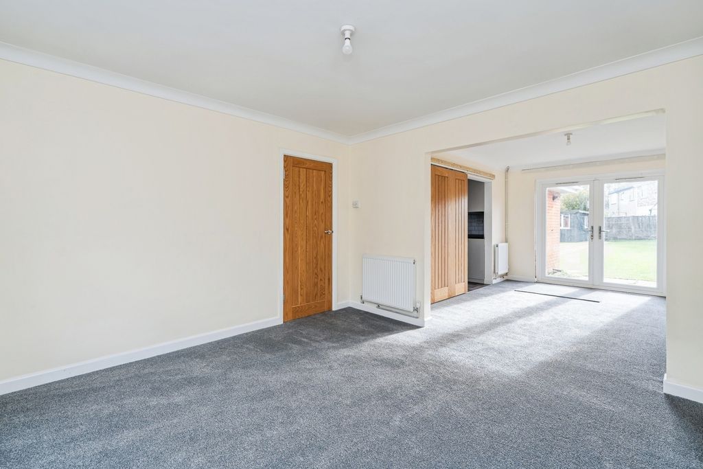 Property photo 2 of 19 Photo