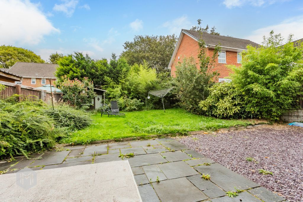 Property photo 2 of 28 Picture No. 04
