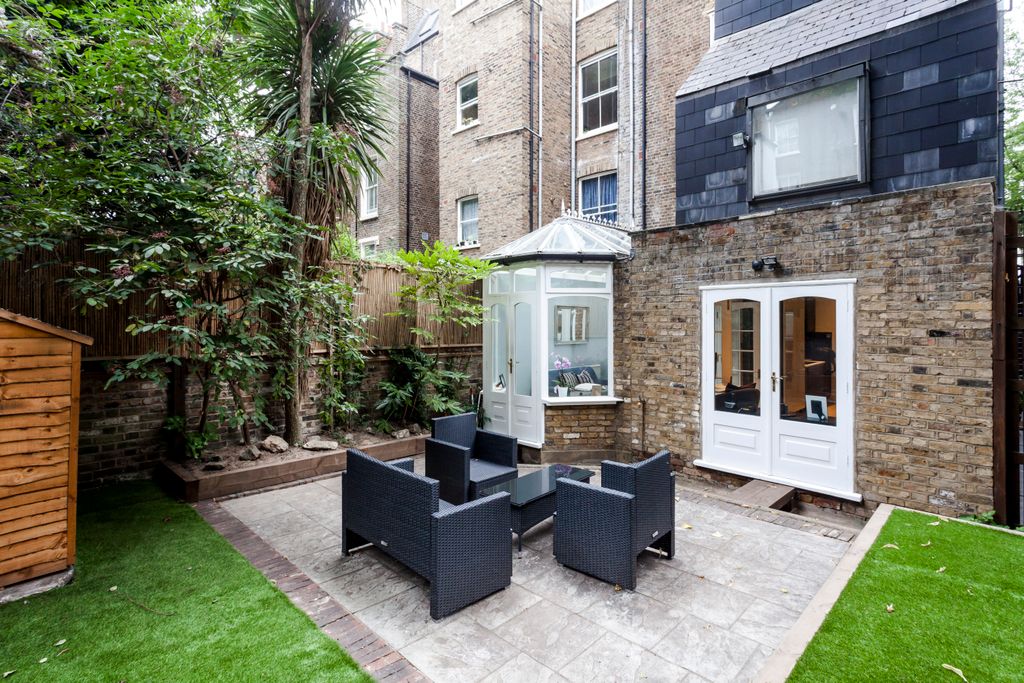 Property photo 3 of 16 3