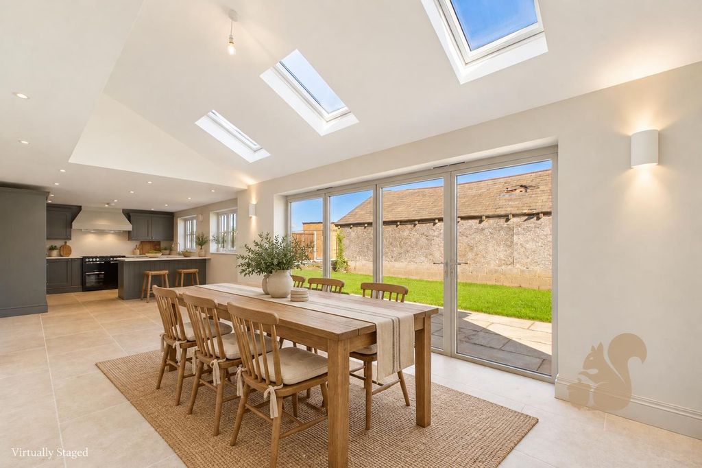 Property photo 2 of 36 Kitchen / Family Room Vs