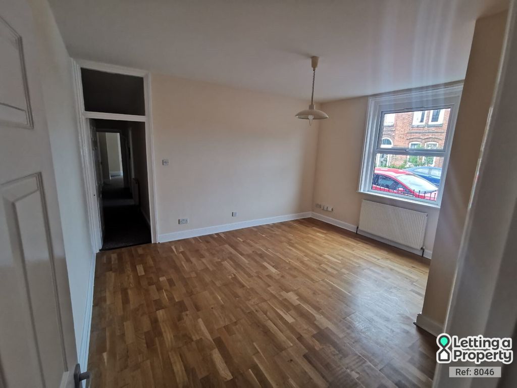 Property photo 3 of 6