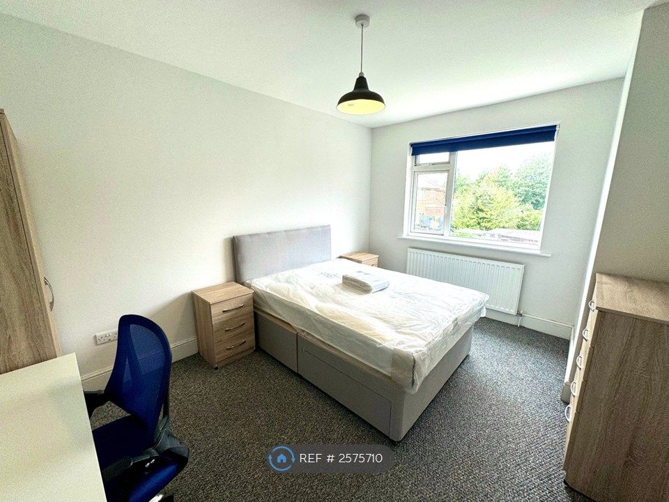 Property photo 2 of 18 Room 3