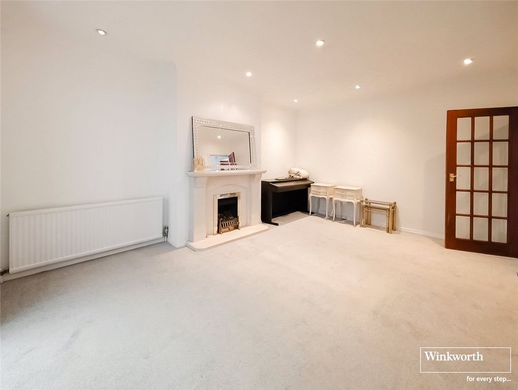 Property photo 2 of 15 Picture No. 16
