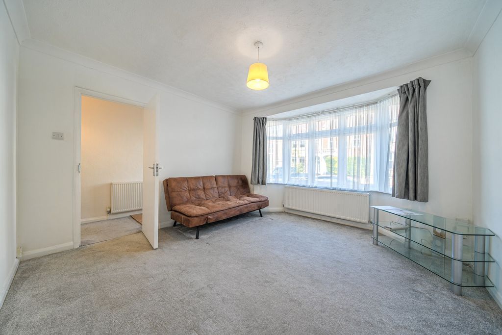 Property photo 3 of 20 1450329-11-69E9E2...