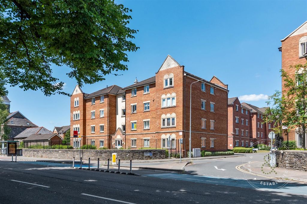 Property photo 1 of 19 Clos-Dewi-Sant-22.Jpg