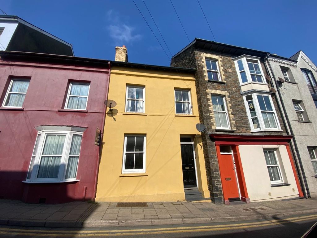 Property photo 1 of 16 4 Bedroom Flat For Sale